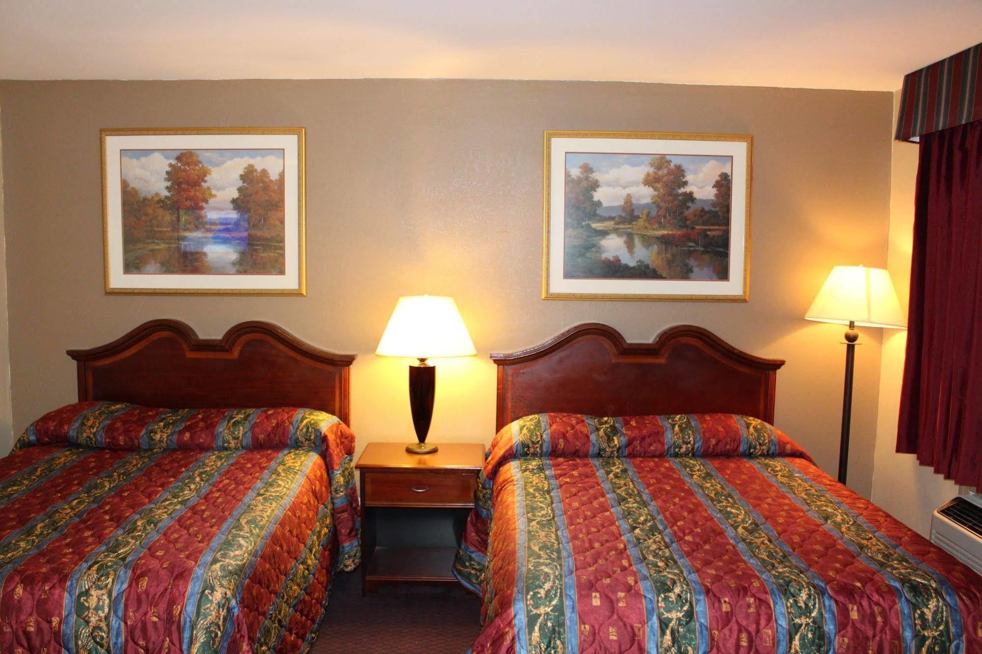 Travel Inn&Suites Flemington Extérieur photo